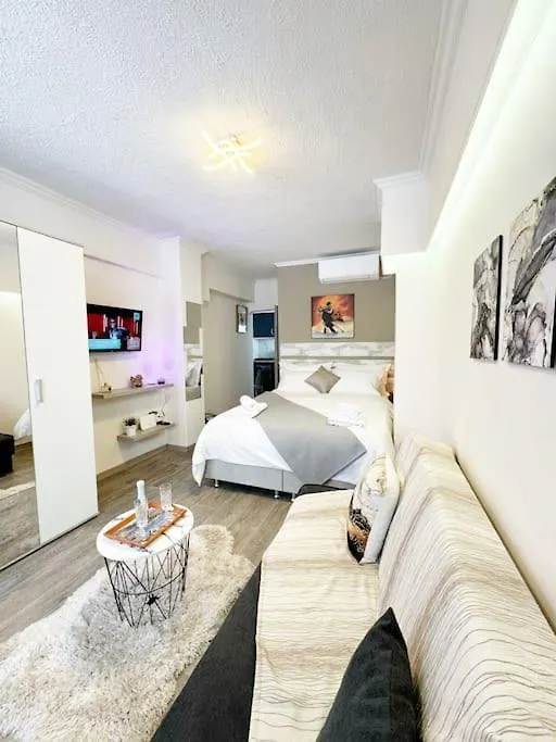 Vasia'S Sweet House-1