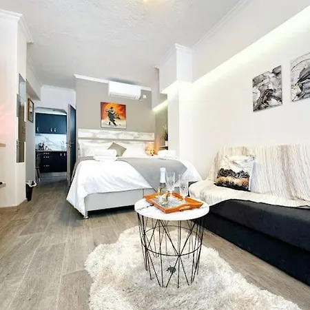 Vasia'S Sweet House-3